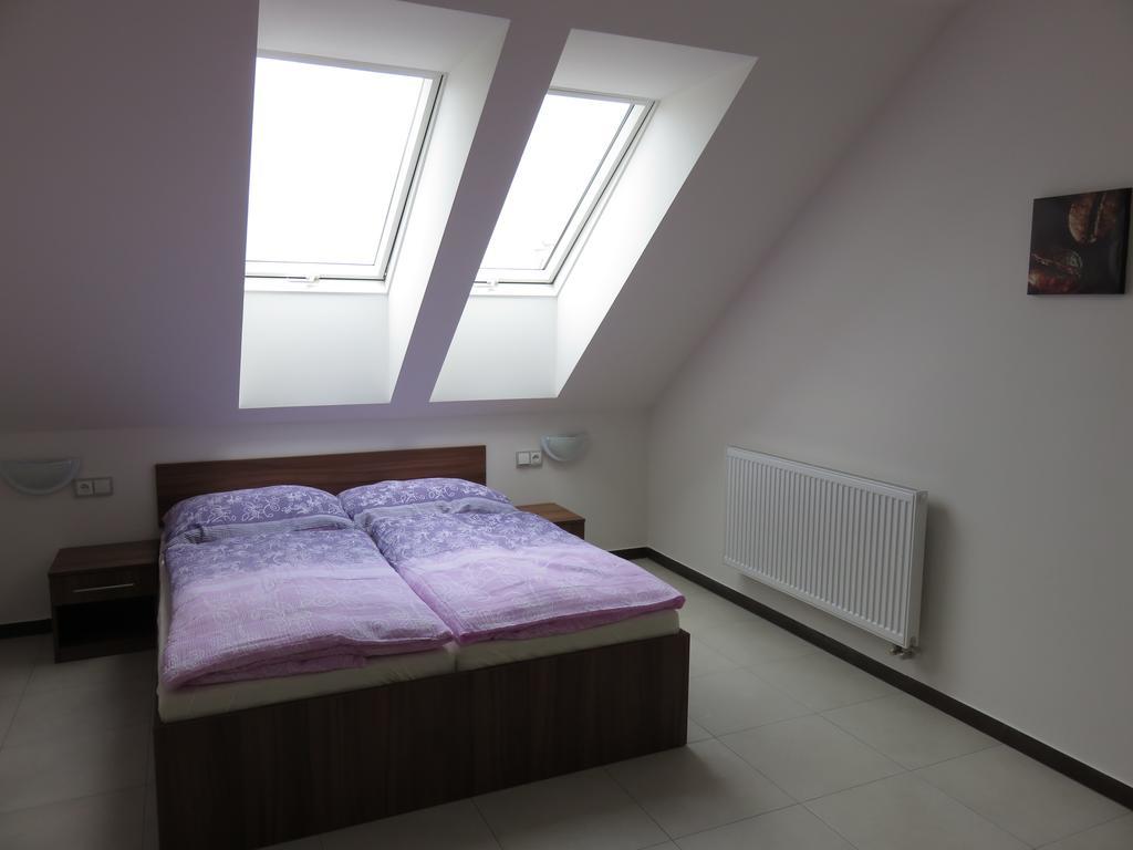 Penzion U Dulíka Veselí nad Moravou Habitación foto